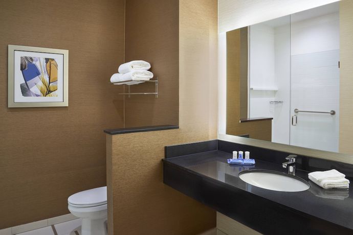 Imagen de la habitación del Hotel FAIRFIELD INN and SUITES NIAGARA FALLS. Foto 16