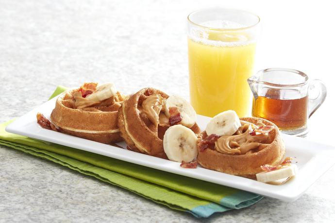 Imagen del bar/restaurante del Hotel FAIRFIELD INN and SUITES NIAGARA FALLS. Foto 10