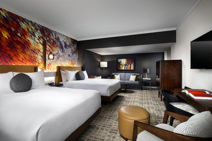 Imagen de la habitación del Hotel FAIRMONT THE QUEEN ELIZABETH. Foto 17