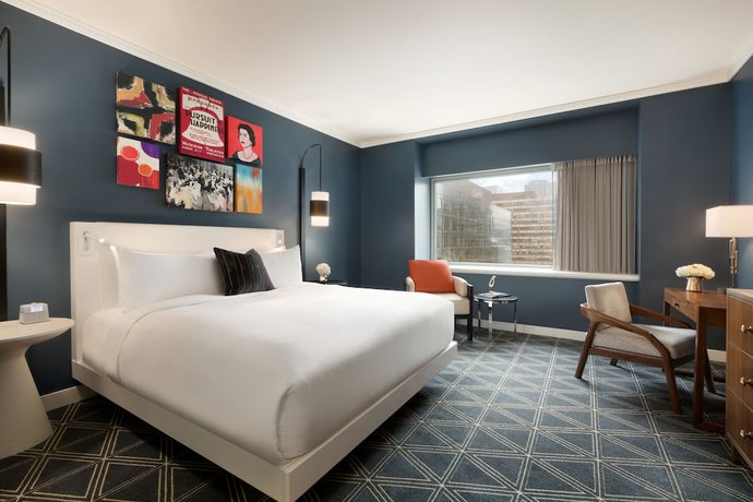 Imagen de la habitación del Hotel FAIRMONT THE QUEEN ELIZABETH. Foto 18