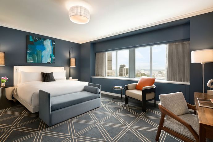 Imagen de la habitación del Hotel FAIRMONT THE QUEEN ELIZABETH. Foto 25