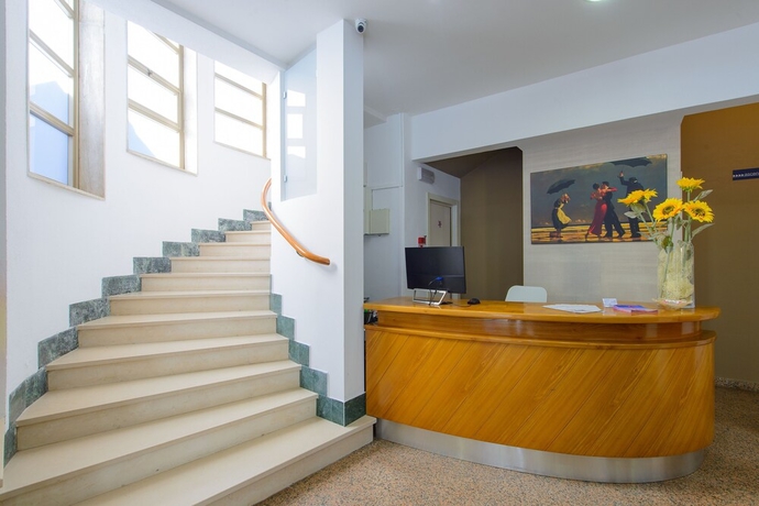 Imagen de los interiores del Hotel FALCO. Foto 19
