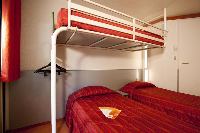 Imagen de la habitación del Hotel FASTHOTEL cambrai. Foto 6