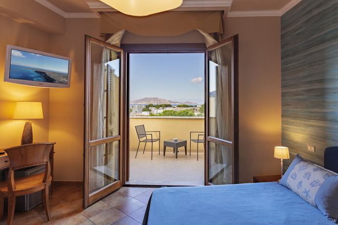 Imagen de la habitación del Hotel FAVIGNANA HOTEL Concept Holiday. Foto 11