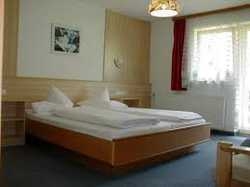 Imagen de la habitación del Hotel FELDROSE. Foto 2