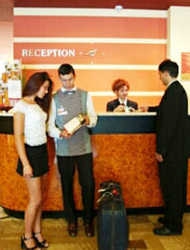 Imagen de los interiores del Hotel FENYO. Foto 7