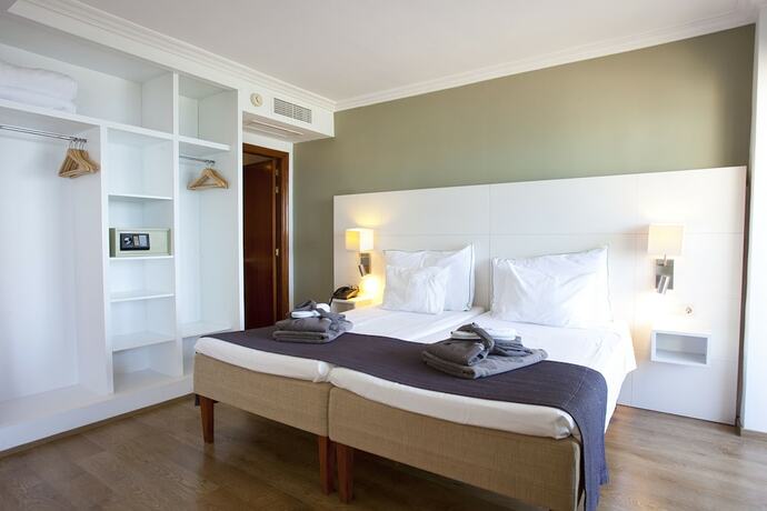 Imagen de la habitación del Hotel FERGUS Style Palma Beach. Foto 19