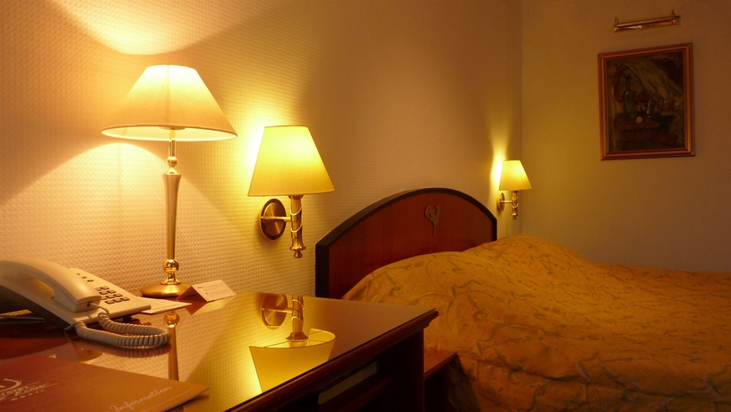 Imagen de la habitación del Hotel FG ROYAL. Foto 2