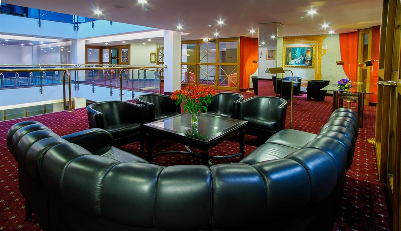 Imagen de los interiores del Hotel FG ROYAL. Foto 15