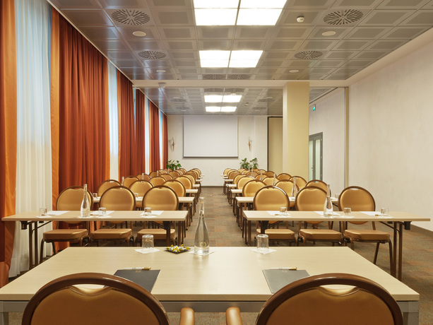 Imagen general del Hotel FH55 Grand Hotel Mediterraneo. Foto 9