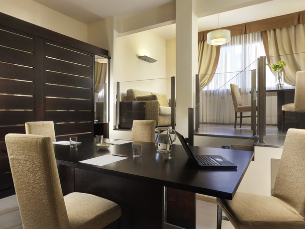 Imagen general del Hotel FH55 Grand Hotel Mediterraneo. Foto 10