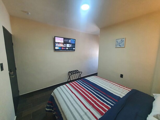 Imagen de la habitación del Hotel FIESTA MIRAMAR. Foto 17