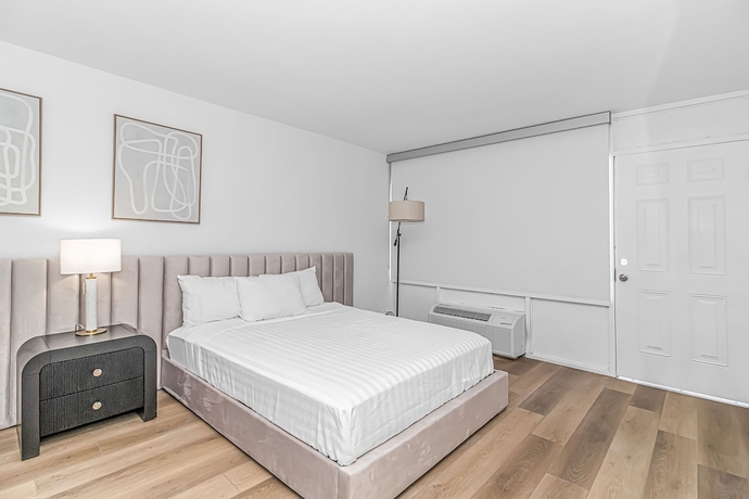 Imagen de la habitación del Hotel FIFTH AND OCEAN. Foto 3