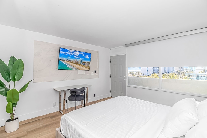 Imagen de la habitación del Hotel FIFTH AND OCEAN. Foto 9