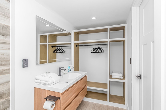 Imagen de la habitación del Hotel FIFTH AND OCEAN. Foto 18