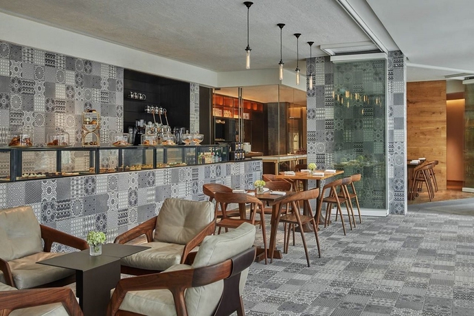 Imagen general del Hotel FIVE Palm Jumeirah Dubai. Foto 13