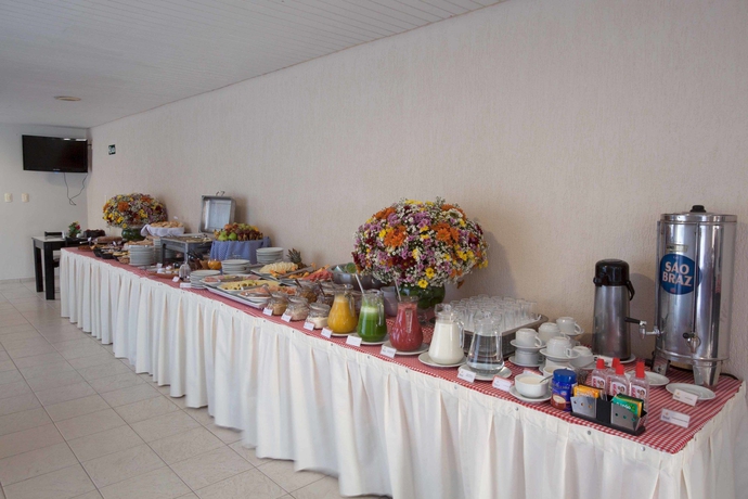 Imagen del bar/restaurante del Hotel FLEXY PORTAL DO SOL BY BRISTOL HOTEIS. Foto 1