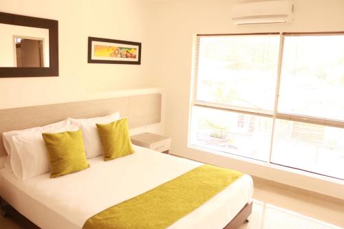 Imagen general del Hotel FLORA SUITES DELUXE. Foto 1