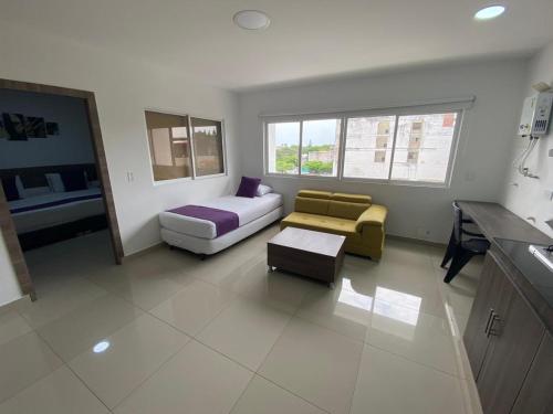 Imagen general del Hotel FLORA SUITES DELUXE. Foto 12