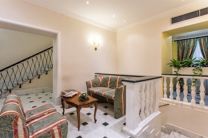 Imagen de los interiores del Hotel FLORIDIA. Foto 13