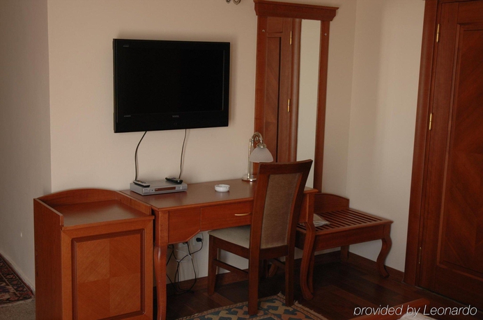Imagen de la habitación del Hotel FLORYA KONAGI. Foto 13