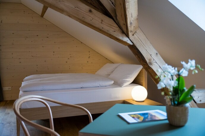 Imagen de la habitación del Hotel FL&Uuml;HLI Kurhaus. Foto 8