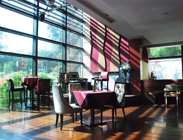 Imagen del bar/restaurante del Hotel FORTE, Shanghai. Foto 4