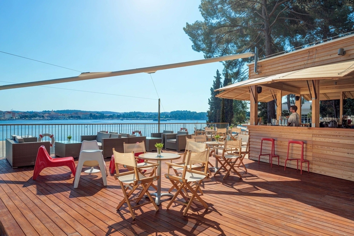 Imagen de los interiores del Hotel FORTUNA POREC. Foto 12