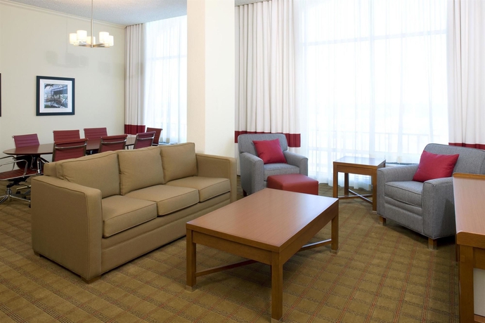 Imagen de la habitación del Hotel FOUR POINTS BY SHERATON HOUSTON MEMORIAL CITY. Foto 5