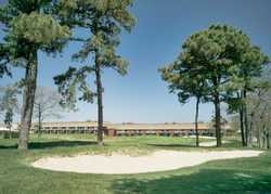 Imagen de los exteriores del Hotel FOUR POINTS BY SHERATON HYANNIS. Foto 4