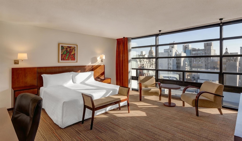 Imagen de la habitación del Hotel FOUR POINTS BY SHERATON MONTEVIDEO. Foto 10
