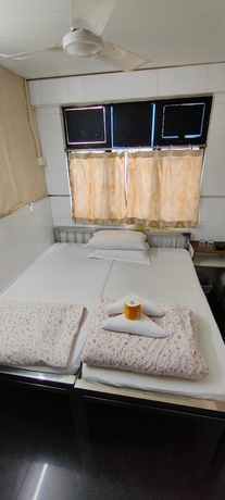 Imagen de la habitación del Hotel FOUR SEASONS HOSTEL. Foto 2
