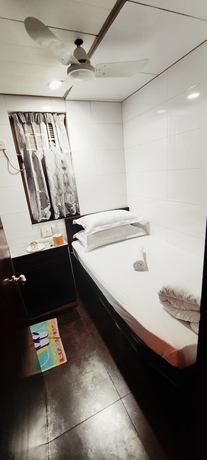Imagen de la habitación del Hotel FOUR SEASONS HOSTEL. Foto 15