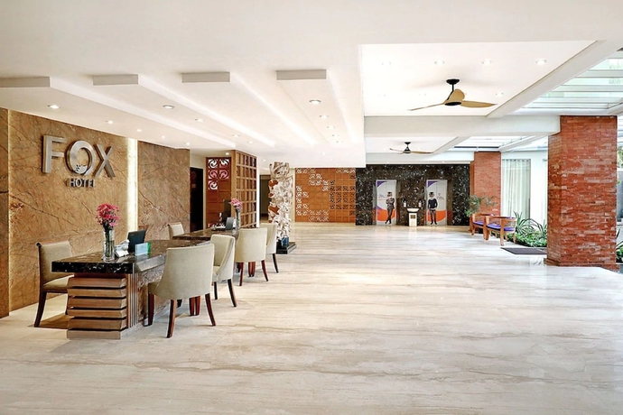 Imagen de los interiores del Hotel FOX Jimbaran Beach. Foto 14