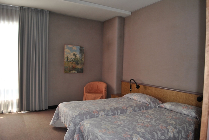 Imagen de la habitación del Hotel FRANCIACORTA GOLF. Foto 2