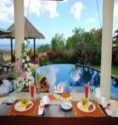 Imagen general del Hotel FRANGIPANI BEACH VILLA, Lovina Beach. Foto 5