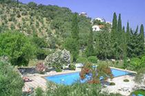 Imagen de la piscina del Hotel FROSINI GARDENS. Foto 6