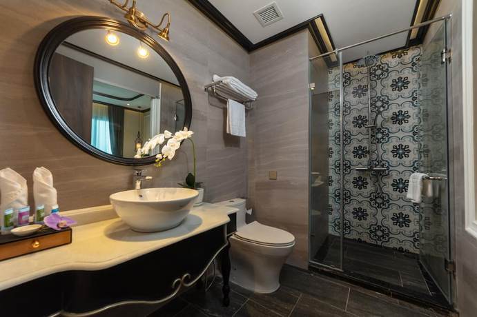 Imagen de la habitación del Hotel FTE Ba Dinh. Foto 3