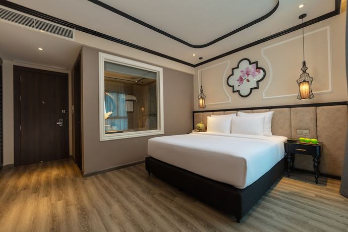 Imagen de la habitación del Hotel FTE Ba Dinh. Foto 7