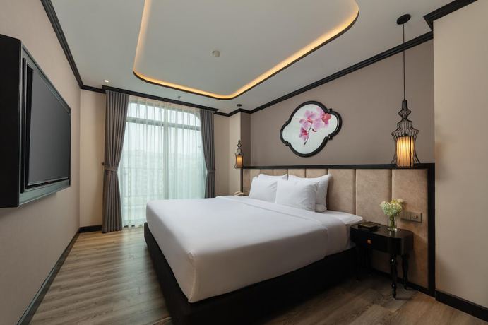 Imagen de la habitación del Hotel FTE Ba Dinh. Foto 8