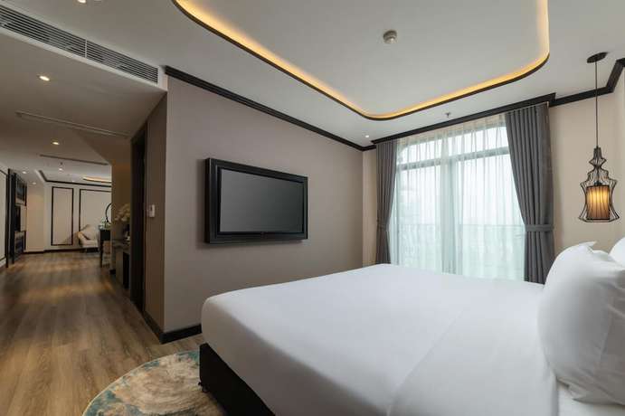 Imagen de la habitación del Hotel FTE Ba Dinh. Foto 10