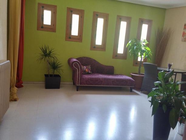 Imagen de los interiores del Hotel FUERTESCUSA. Foto 9