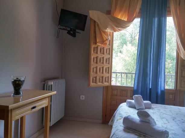 Imagen de la habitación del Hotel FUERTESCUSA. Foto 5