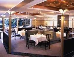 Imagen del bar/restaurante del Hotel FUJITA. Foto 4