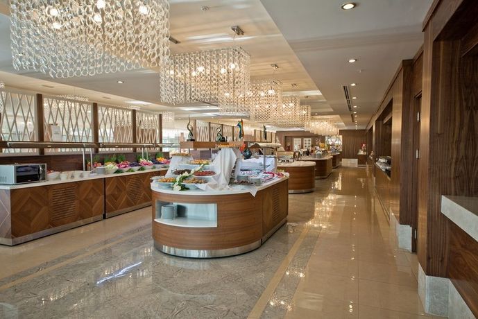 Imagen del bar/restaurante del Hotel FUN&SUN Life Belek. Foto 6