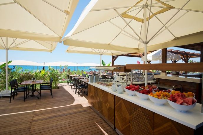 Imagen del bar/restaurante del Hotel FUN&SUN Life Belek. Foto 7