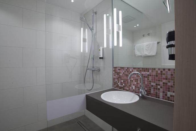 Imagen de la habitación del Hotel Fab. Foto 6