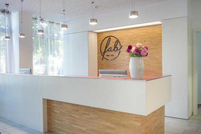 Imagen de los interiores del Hotel Fab. Foto 11