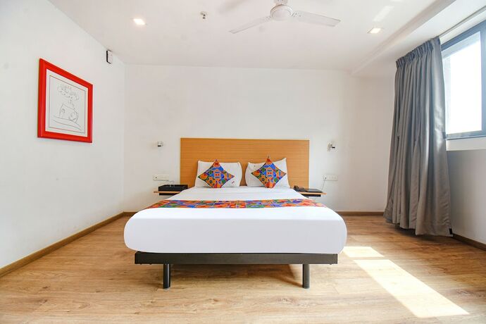 Imagen general del Hotel FabAlpha Center. Foto 8