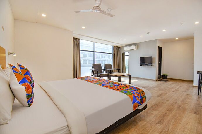 Imagen general del Hotel FabAlpha Center. Foto 13